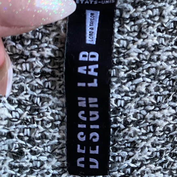 Soft knit cut out long sleeved sweater - Picture 4 of 5